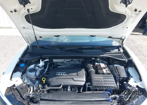 2019 Audi Q3 2.0T S Line Premium из США, поврежденный, VIN WA1DECF33K1083324